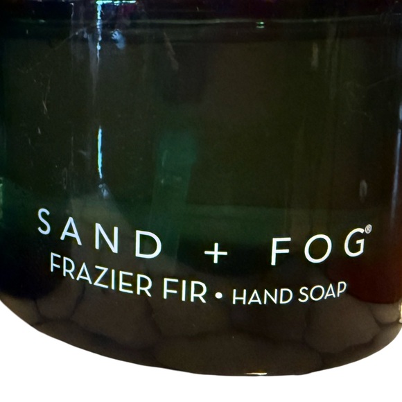 Sand + Fog NWT Quantity of 2 Aromatic Frazier Fur Hand Soap 15.7 Fl Oz Each - Picture 3 of 5